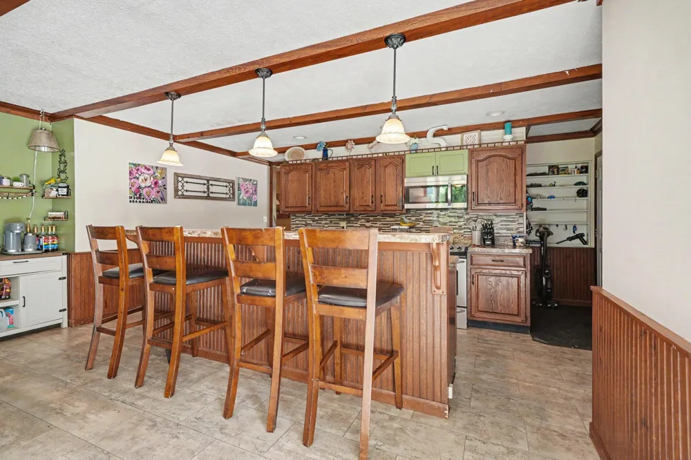 24064 Redfield Street Edwardsburg, MI 49112