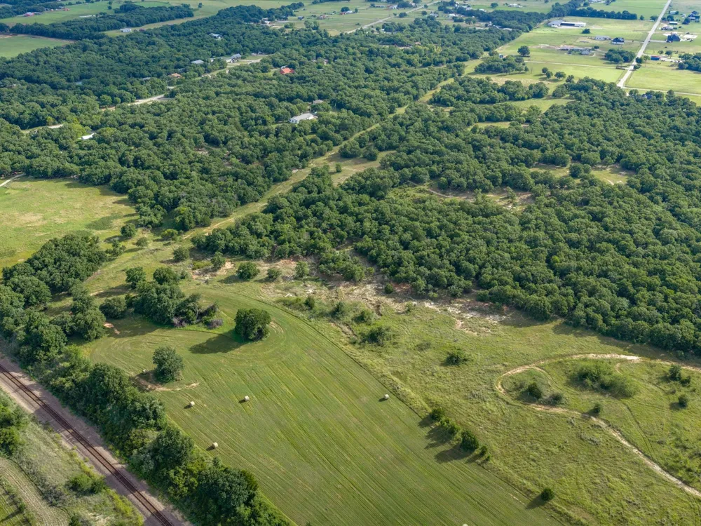 210 County Road 2696 Alvord, TX 76225
