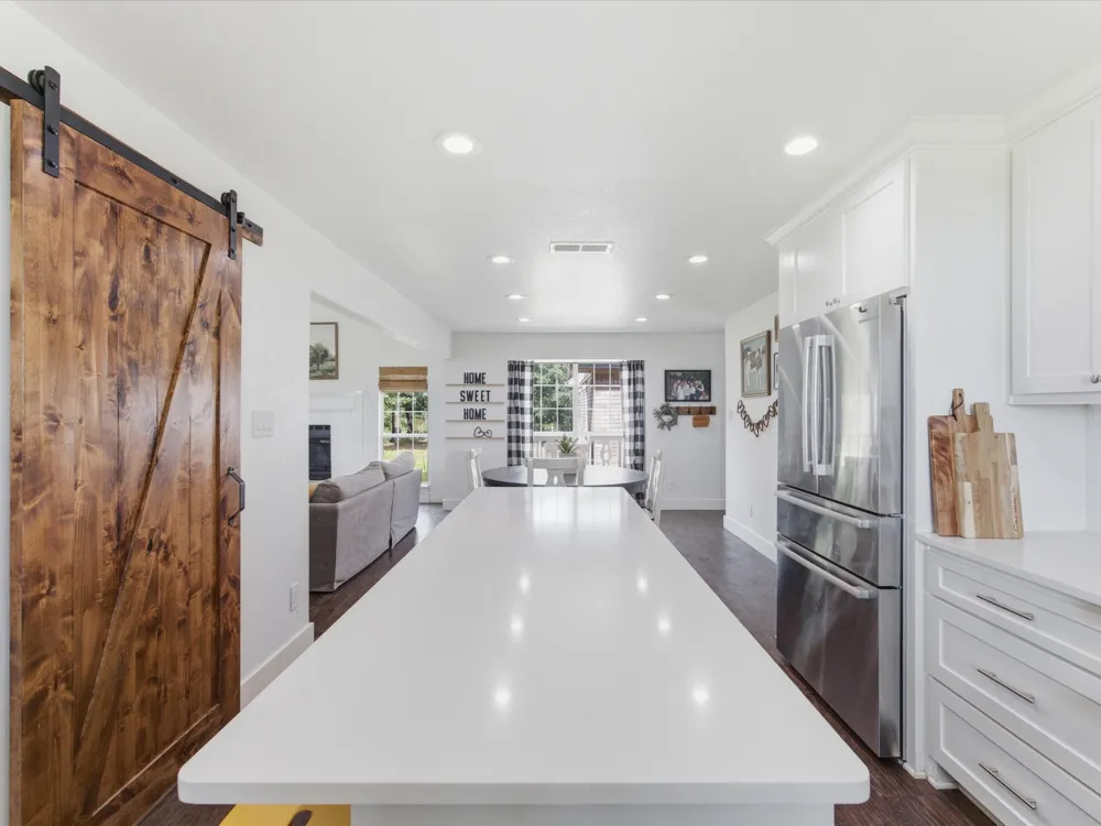 210 County Road 2696 Alvord, TX 76225