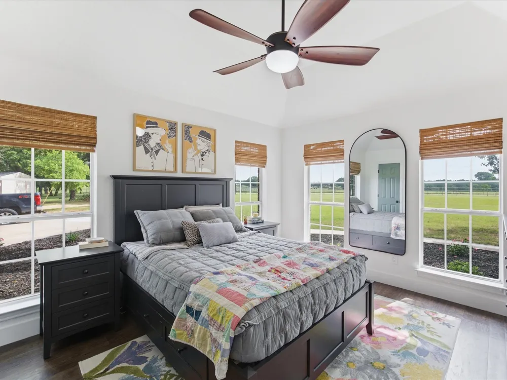 210 County Road 2696 Alvord, TX 76225