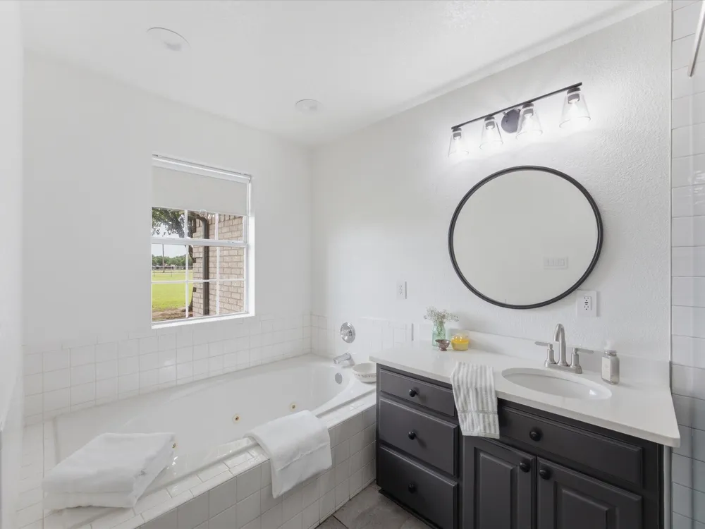 210 County Road 2696 Alvord, TX 76225
