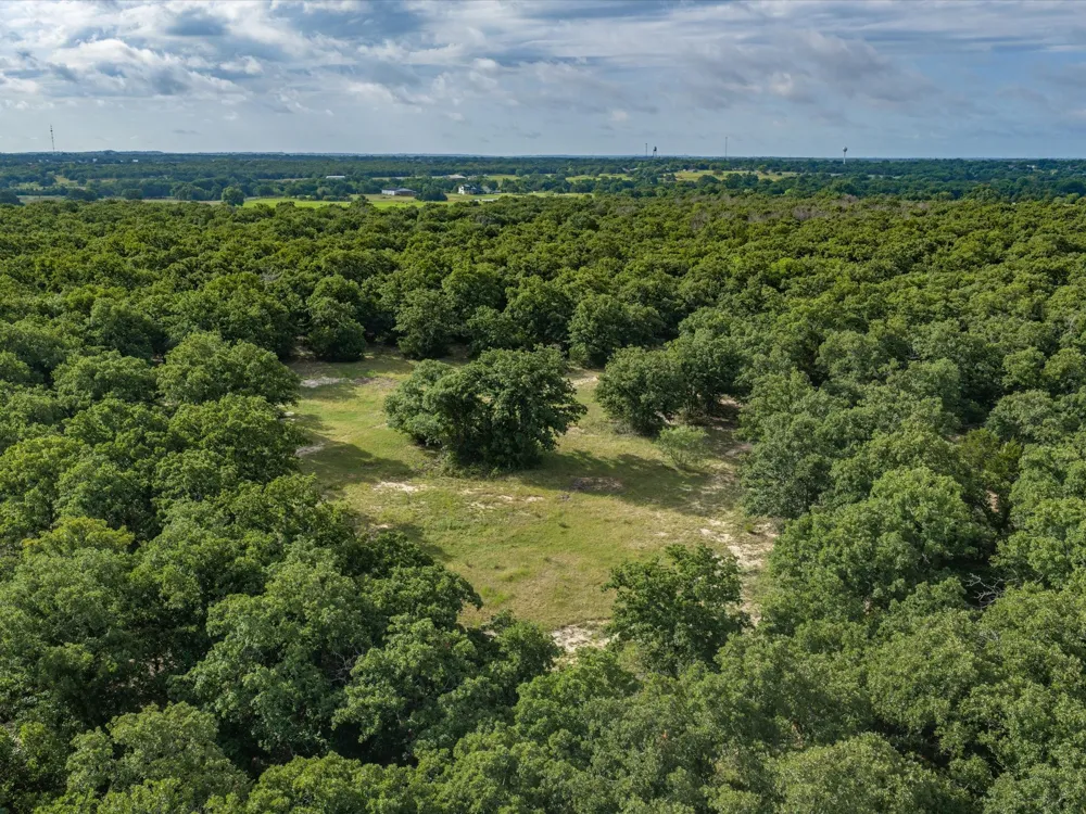 210 County Road 2696 Alvord, TX 76225