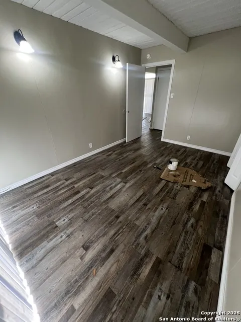 400 E Randall Beeville, TX 78102