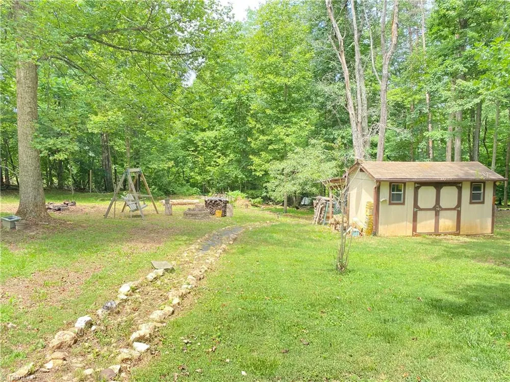1188 Kallam Road Sandy Ridge, NC 27046
