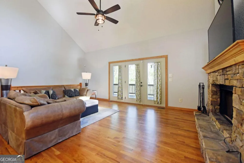 181 Morgan Ridge CT Young Harris, GA 30582