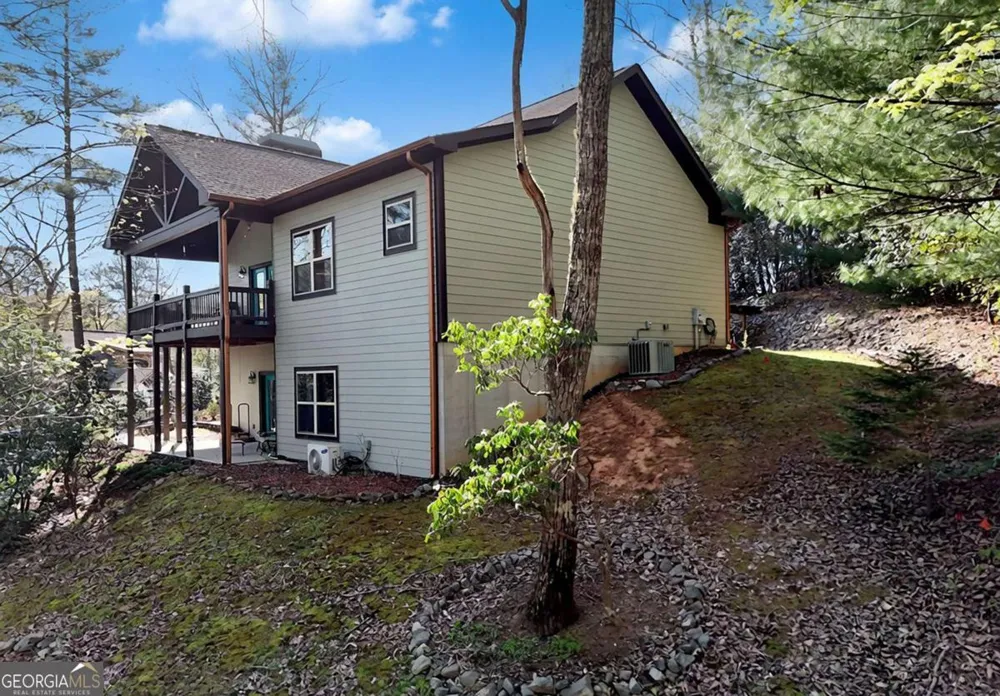 181 Morgan Ridge CT Young Harris, GA 30582