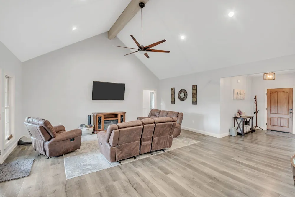 172 Tad Cir Leoma, TN 38468