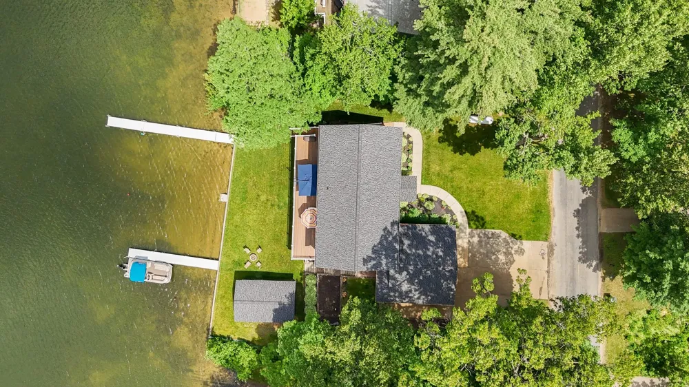 86640 60th Street Decatur, MI 49045