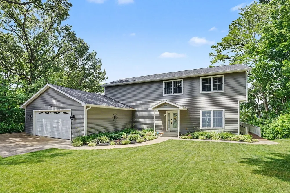 86640 60th Street Decatur, MI 49045