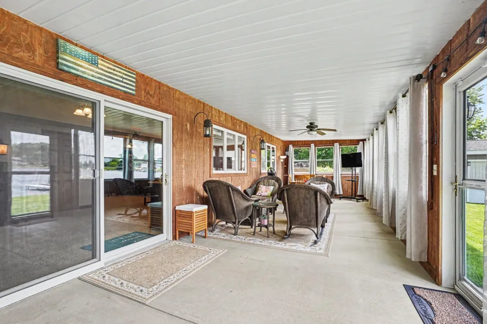 86640 60th Street Decatur, MI 49045