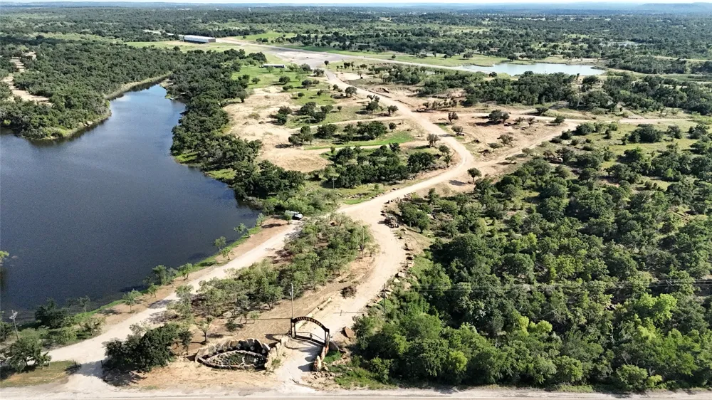 Yellowstone Drive Santo, TX 76472