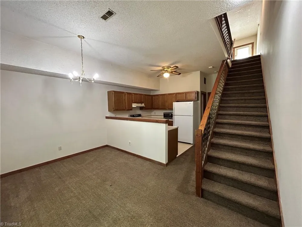 1439 King Charles Drive Clemmons, NC 27012