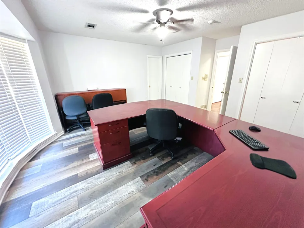 722 E Wheatland Duncanville, TX 75116