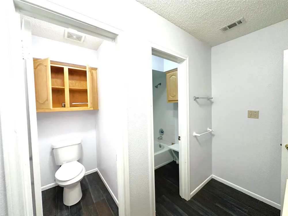 722 E Wheatland Duncanville, TX 75116