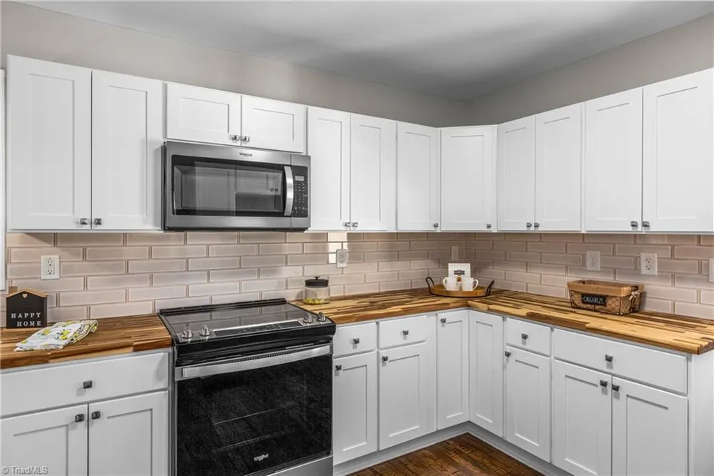 4816 Dippen Road Walkertown, NC 27105