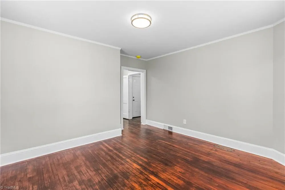 4816 Dippen Road Walkertown, NC 27105