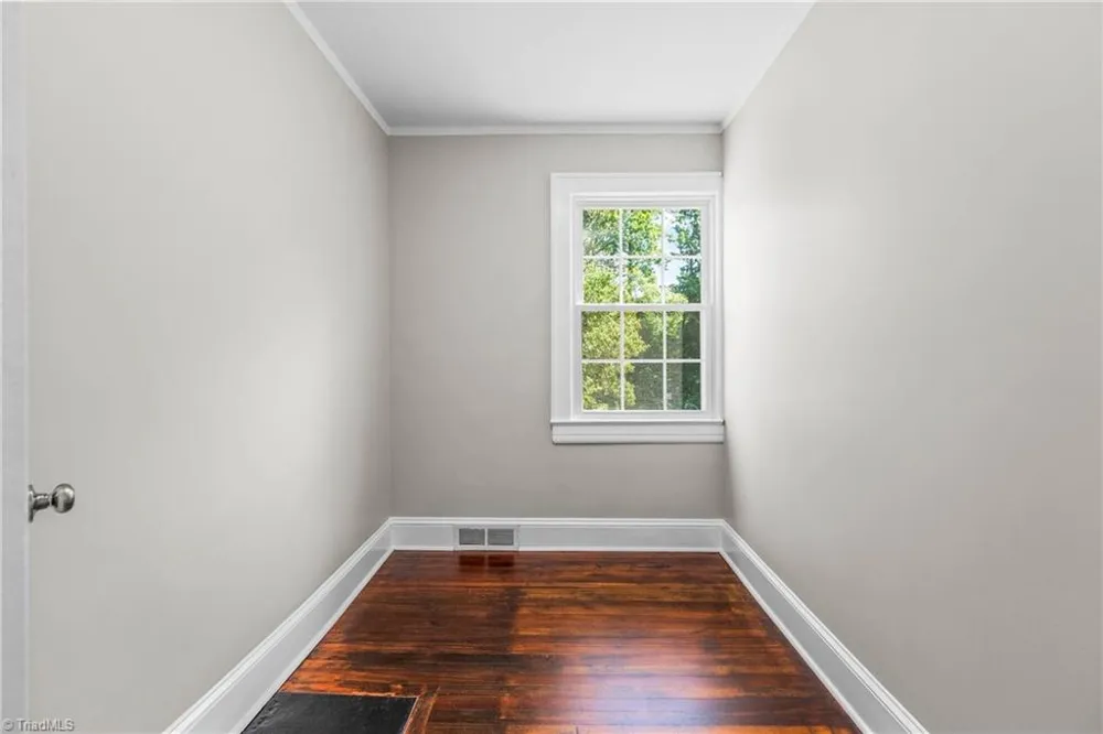 4816 Dippen Road Walkertown, NC 27105