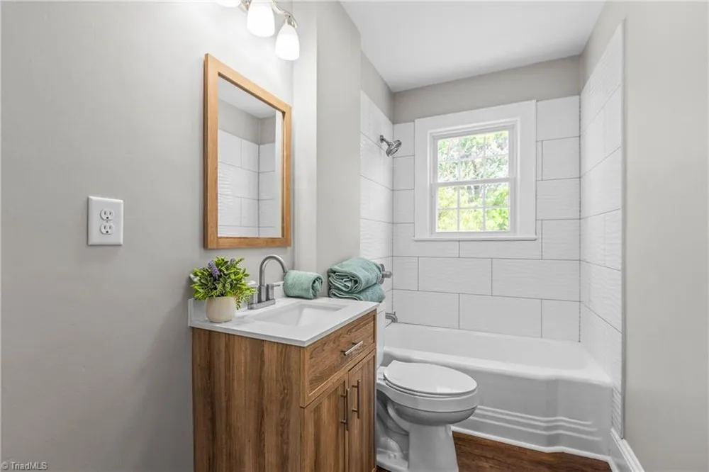 4816 Dippen Road Walkertown, NC 27105
