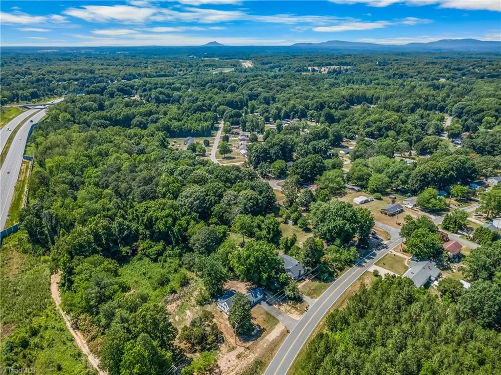 4816 Dippen Road Walkertown, NC 27105