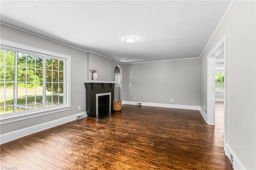 4816 Dippen Road Walkertown, NC 27105