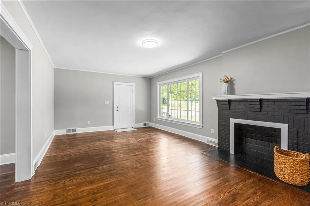 4816 Dippen Road Walkertown, NC 27105
