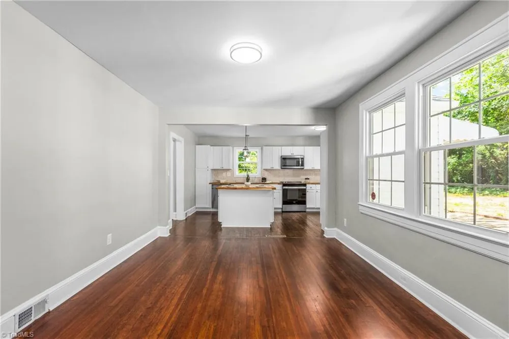 4816 Dippen Road Walkertown, NC 27105