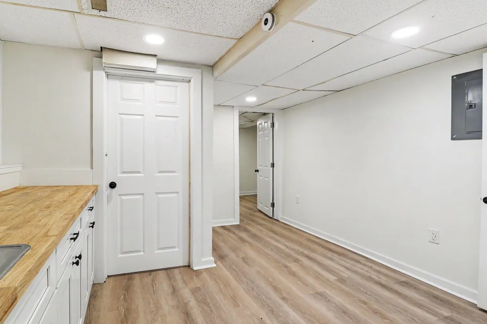 319 N Rowe Street Ludington, MI 49431