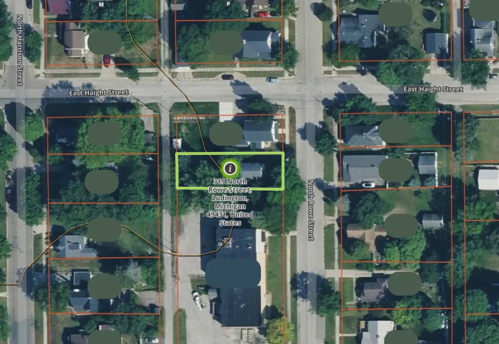 319 N Rowe Street Ludington, MI 49431