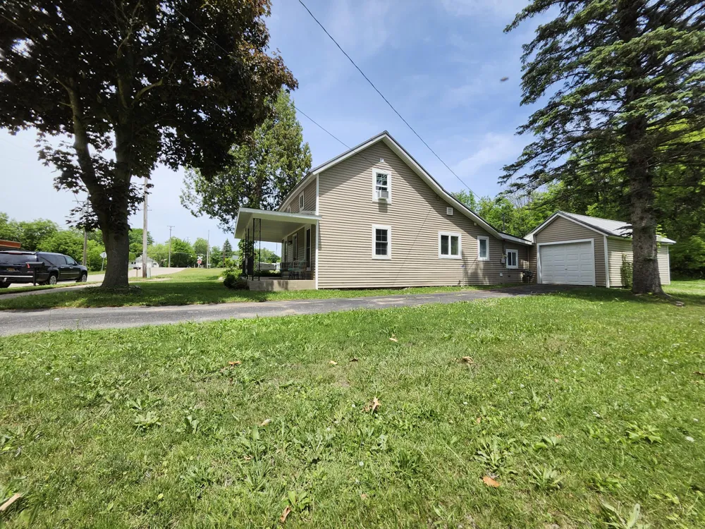 205 S Columbia Avenue Scottville, MI 49454