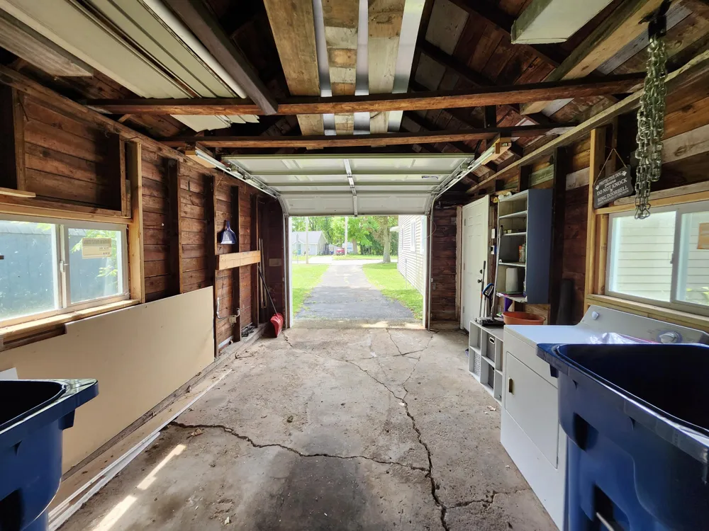 205 S Columbia Avenue Scottville, MI 49454