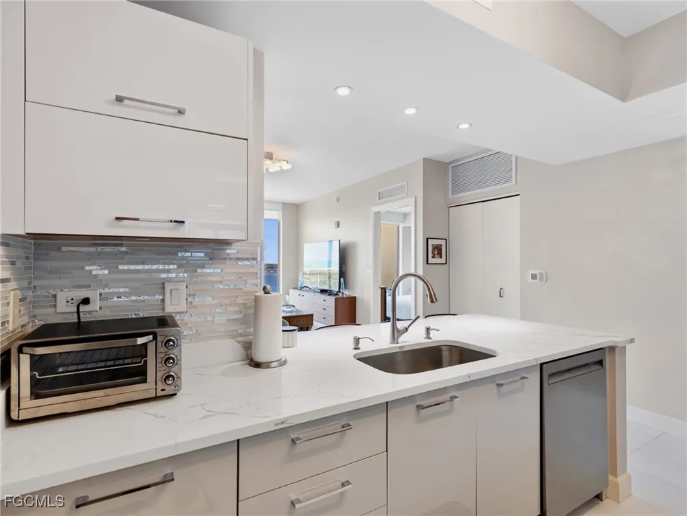 Oasis Grand Boulevard #1206 Fort Myers, FL 33916