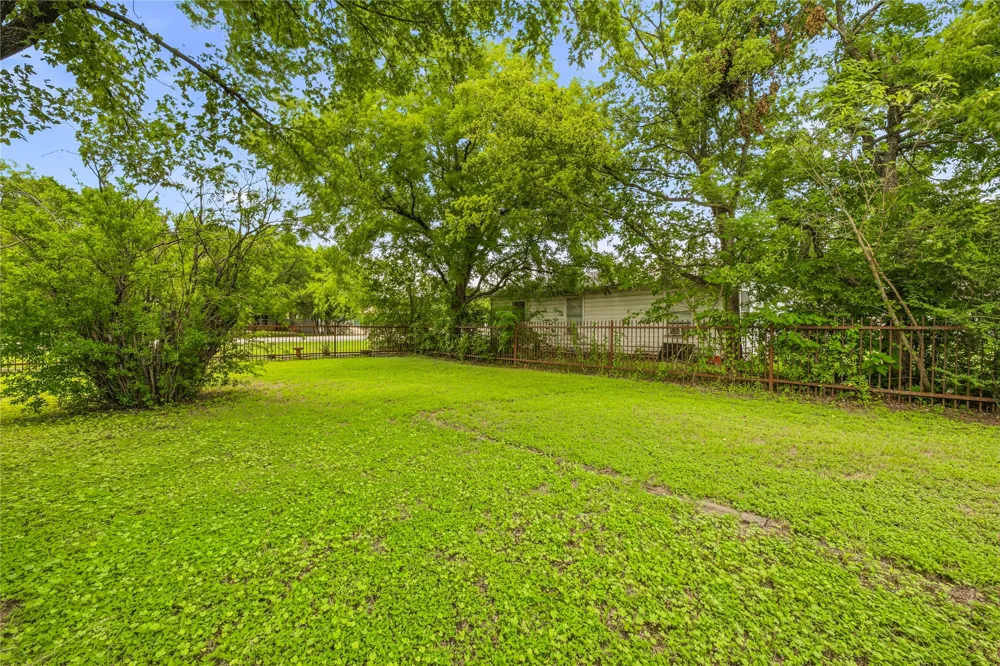 200 Austin Road Glen Rose, TX 76043