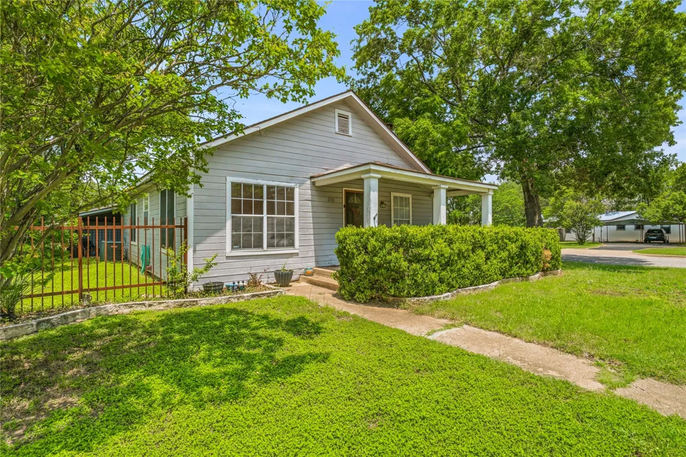 200 Austin Road Glen Rose, TX 76043