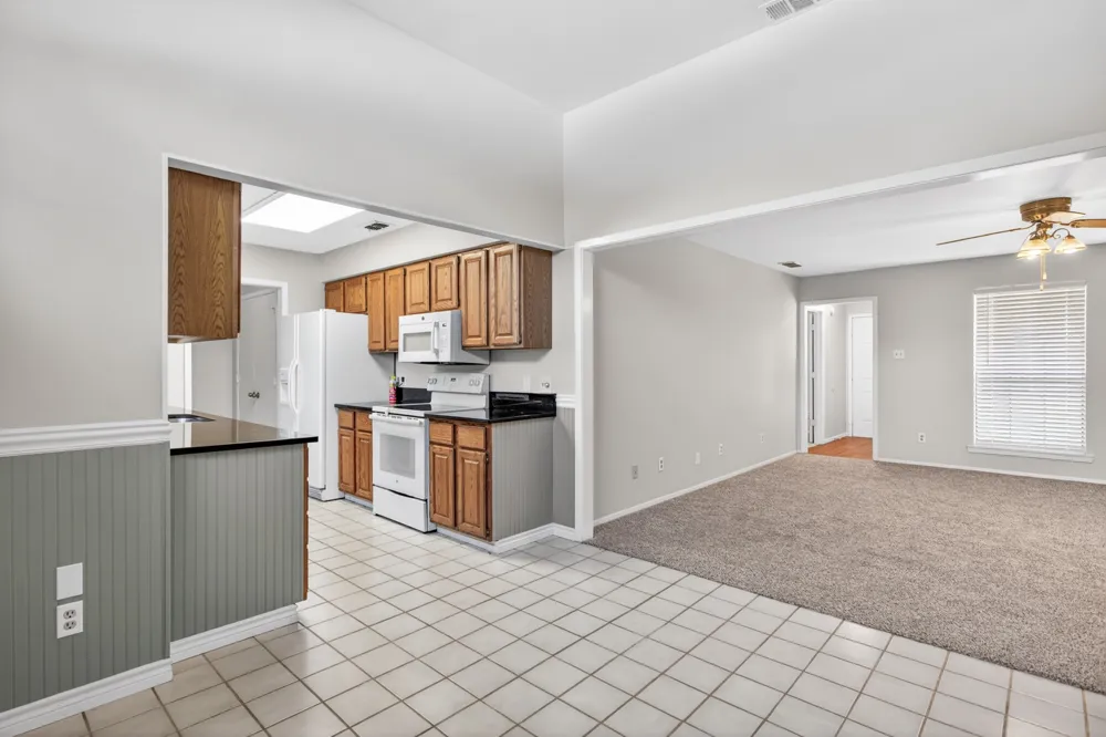 5301 Tartan Circle Denton, TX 76208