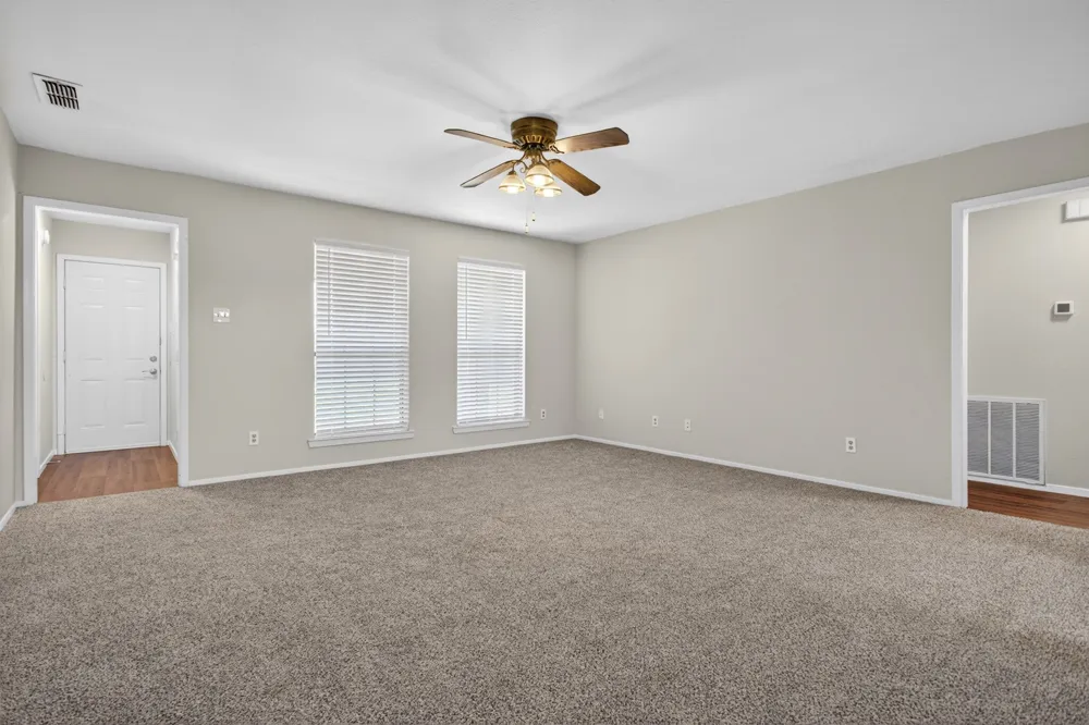 5301 Tartan Circle Denton, TX 76208