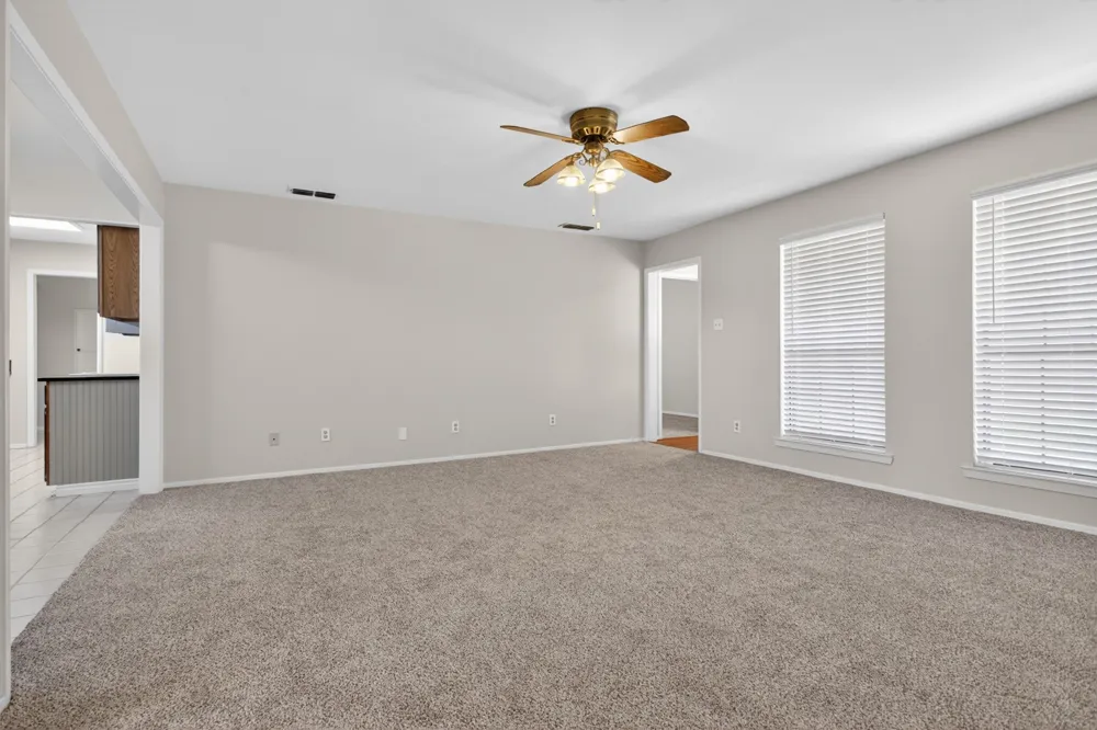 5301 Tartan Circle Denton, TX 76208