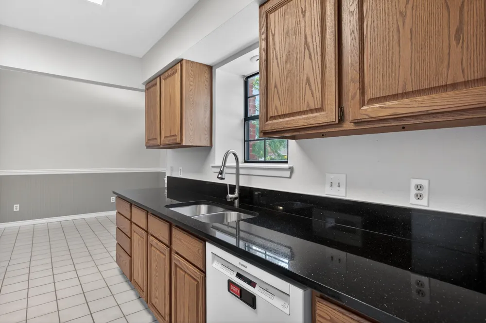 5301 Tartan Circle Denton, TX 76208
