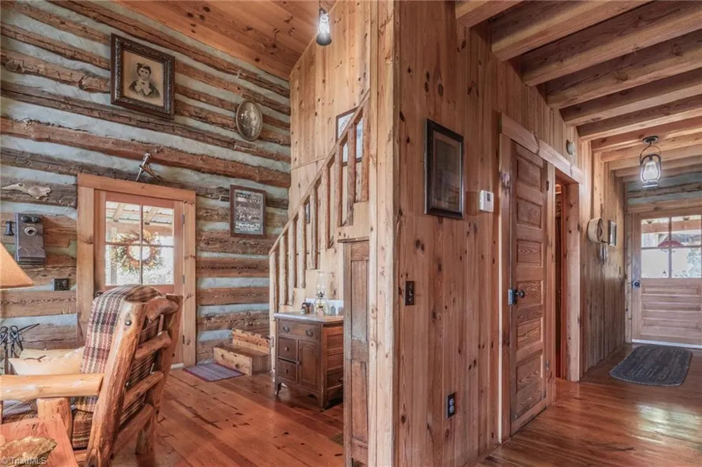 1639 Mountain Vista Drive McGrady, NC 28649