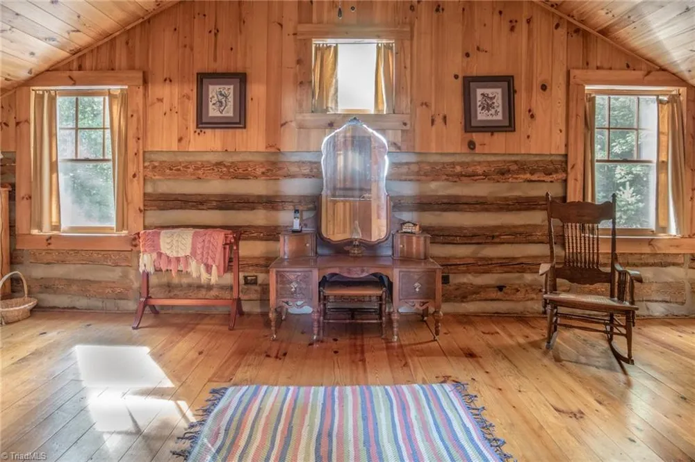 1639 Mountain Vista Drive McGrady, NC 28649
