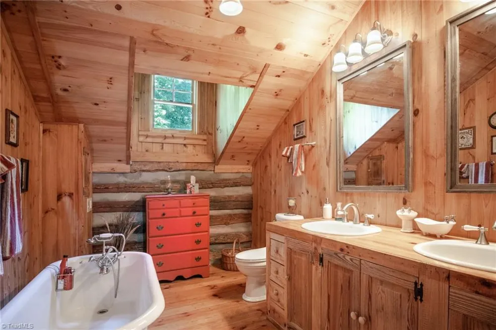 1639 Mountain Vista Drive McGrady, NC 28649