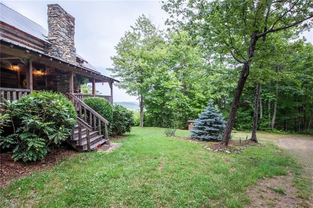 1639 Mountain Vista Drive McGrady, NC 28649