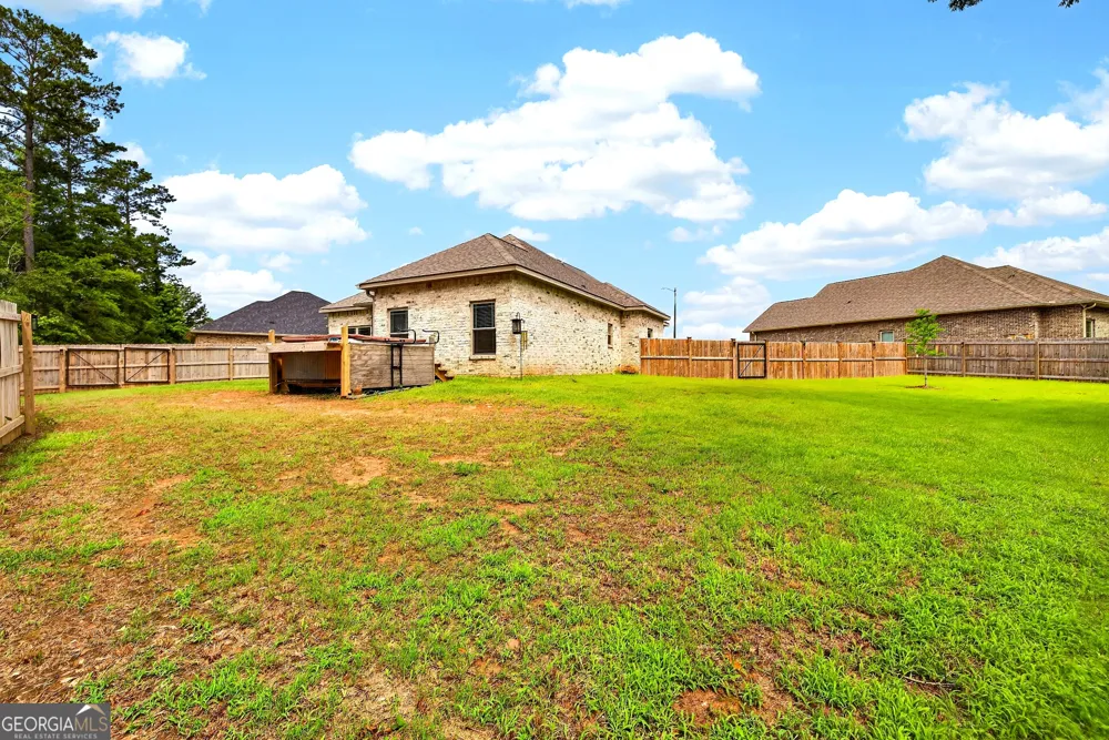 217 Willowbrook LN Kathleen, GA 31047