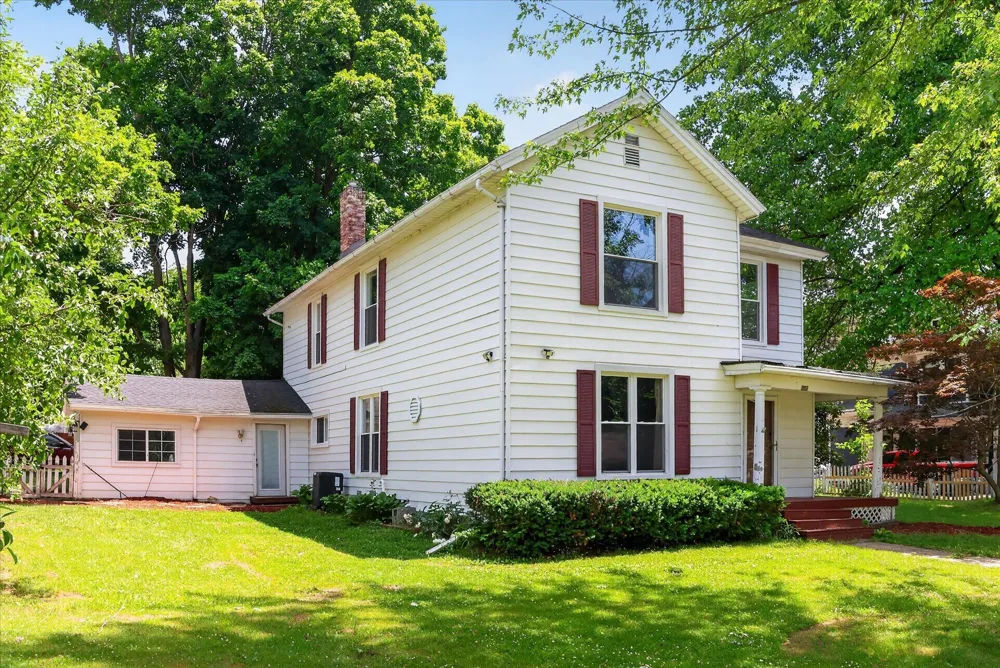 282 Liberty Street Muir, MI 48860
