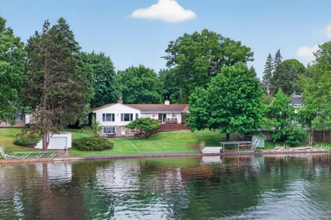 1020 Sunnyside Drive
