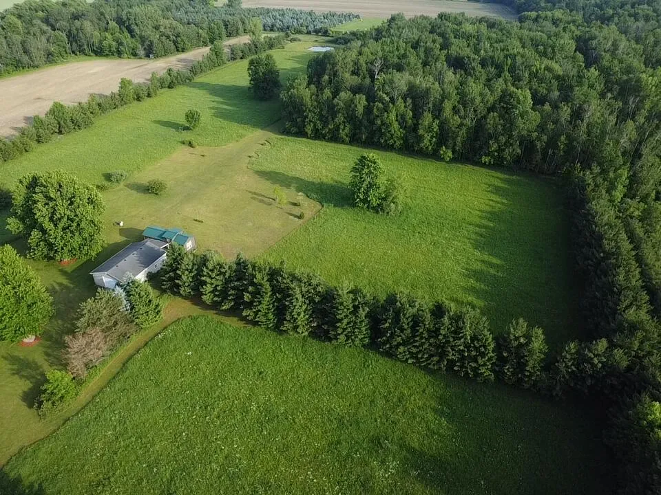 236 W Stone Road Deckerville, MI 48427