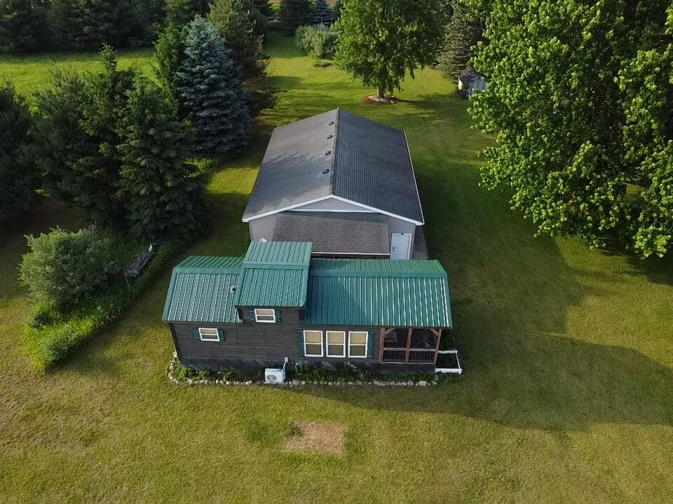 236 W Stone Road Deckerville, MI 48427