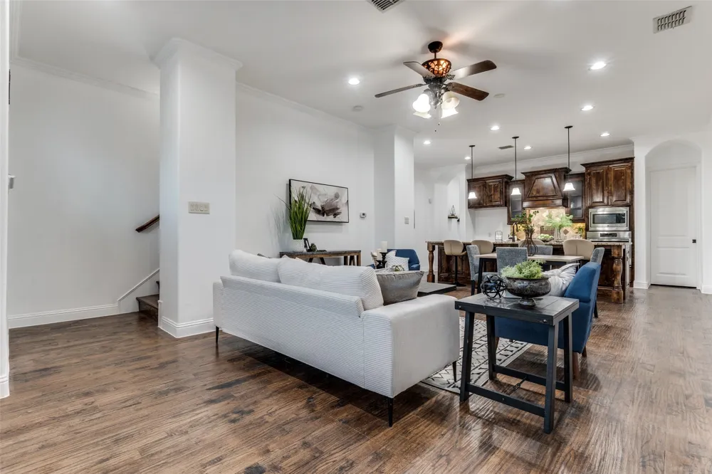 3004 Zenia Drive Dallas, TX 75204