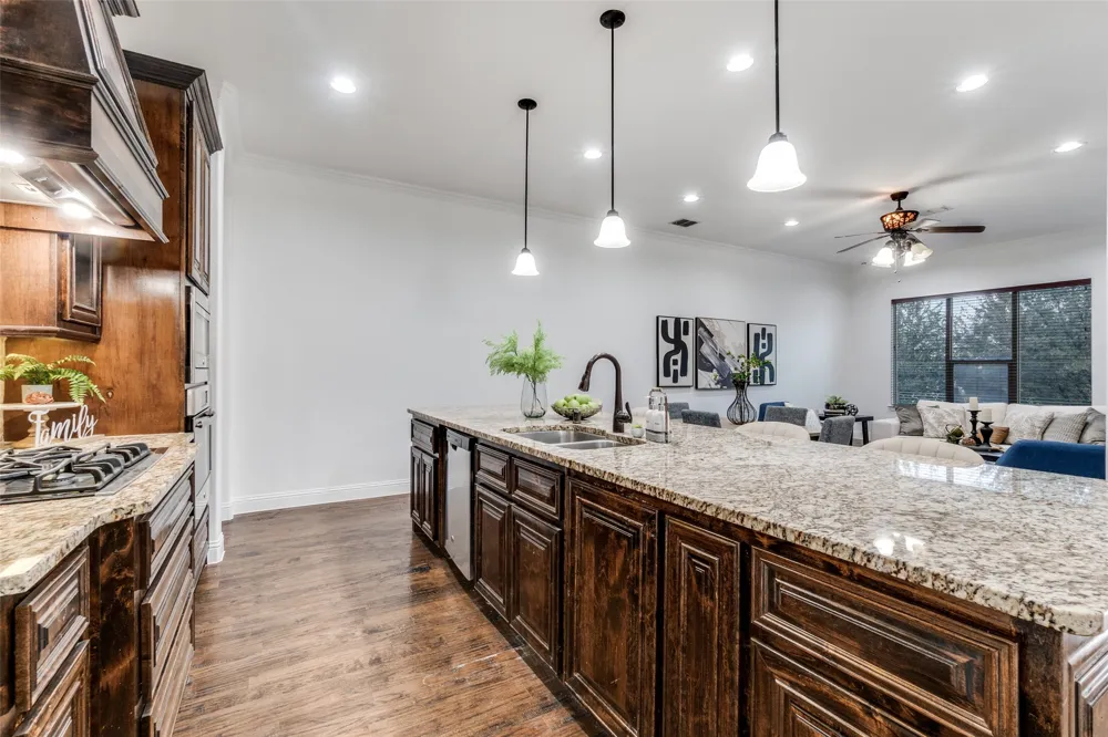 3004 Zenia Drive Dallas, TX 75204