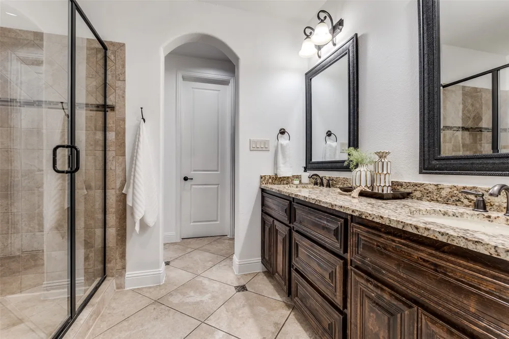 3004 Zenia Drive Dallas, TX 75204