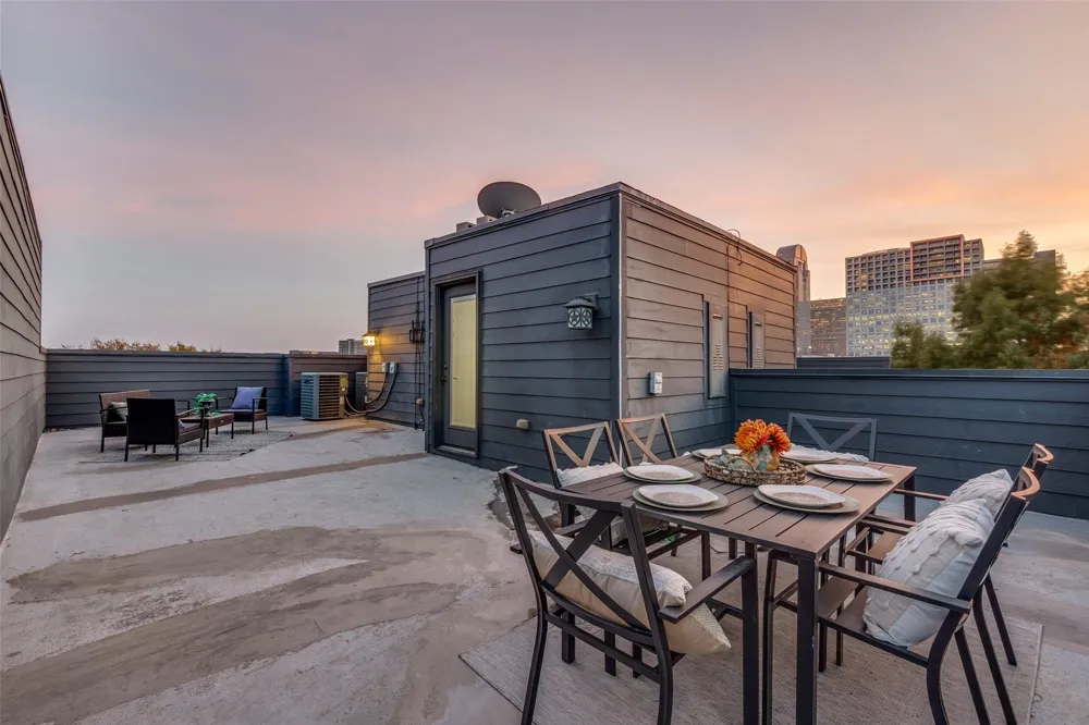 3004 Zenia Drive Dallas, TX 75204